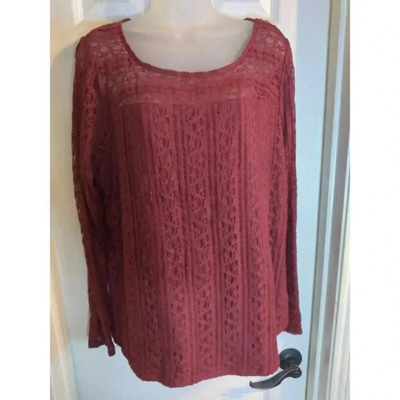 Lane Bryant Top Maroon Allover Lace Sheer Neck And Sleeves Sz 16 Bust 44 Length - Picture 1 of 8